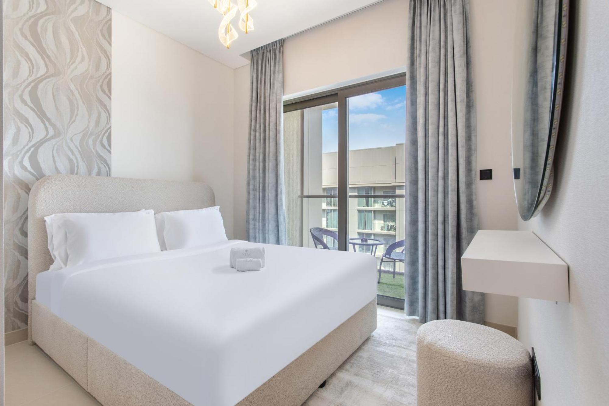 By Latinem Luxury 2br Cv A2808 Near Burj Khalifa * Dubai